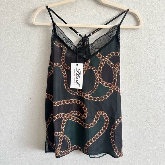 NWT Revolve Plush Chain Link Pajama Set Size Small - Picture 4 of 12